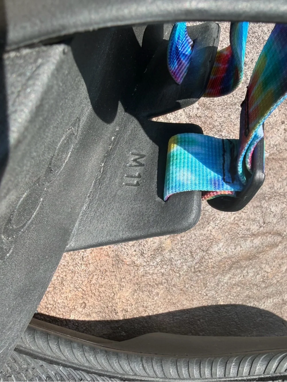 Chaco Chillos Rainbow Tie-Dye Slide Sandals Mens Size 11